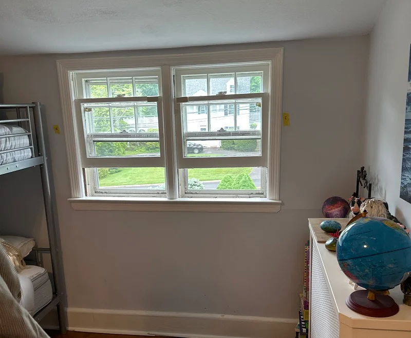 Double double hung single pane glass needs replacement in Fairfield,CT